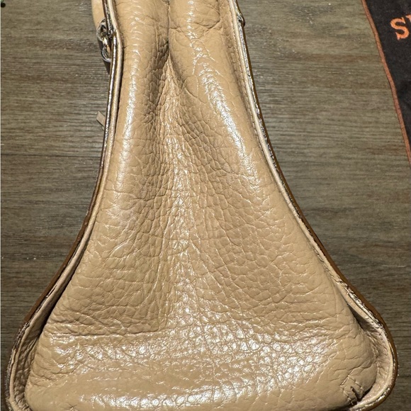 Kate Spade Lattice Front tote - Picture 2 of 7